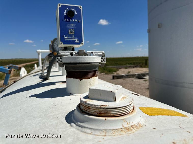 image for item KX9751 Fuel tank