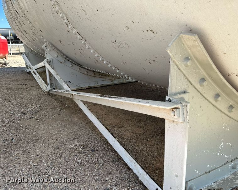 image for item KX9752 Fuel tank