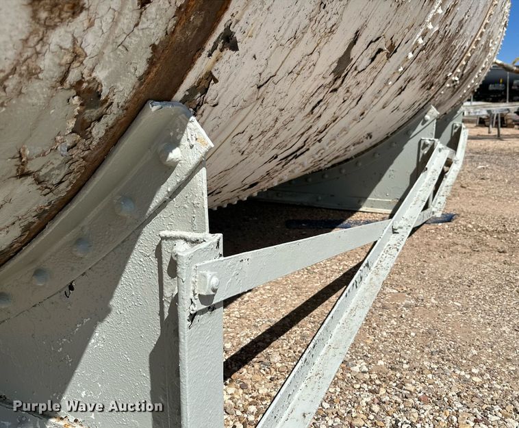 image for item KX9752 Fuel tank