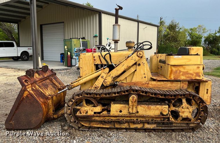 image for item LF9488 Oliver OC96  track loader