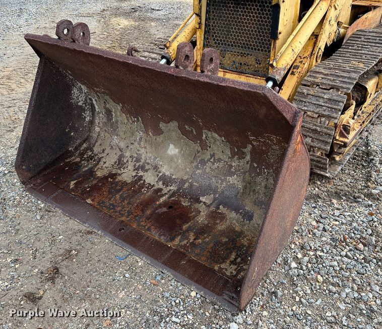 image for item LF9488 Oliver OC96  track loader