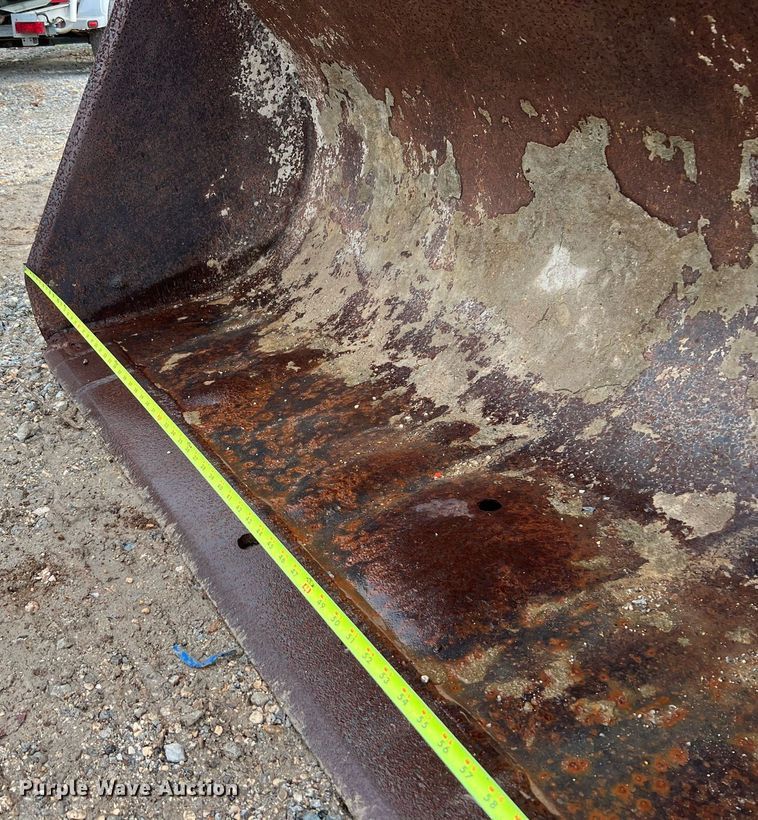 image for item LF9488 Oliver OC96  track loader