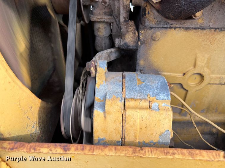 image for item LF9488 Oliver OC96  track loader