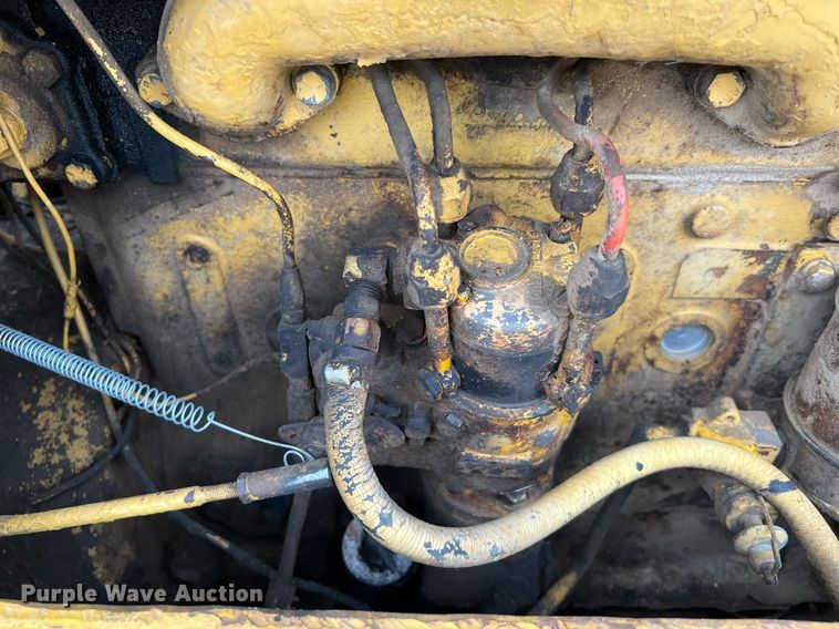 image for item LF9488 Oliver OC96  track loader