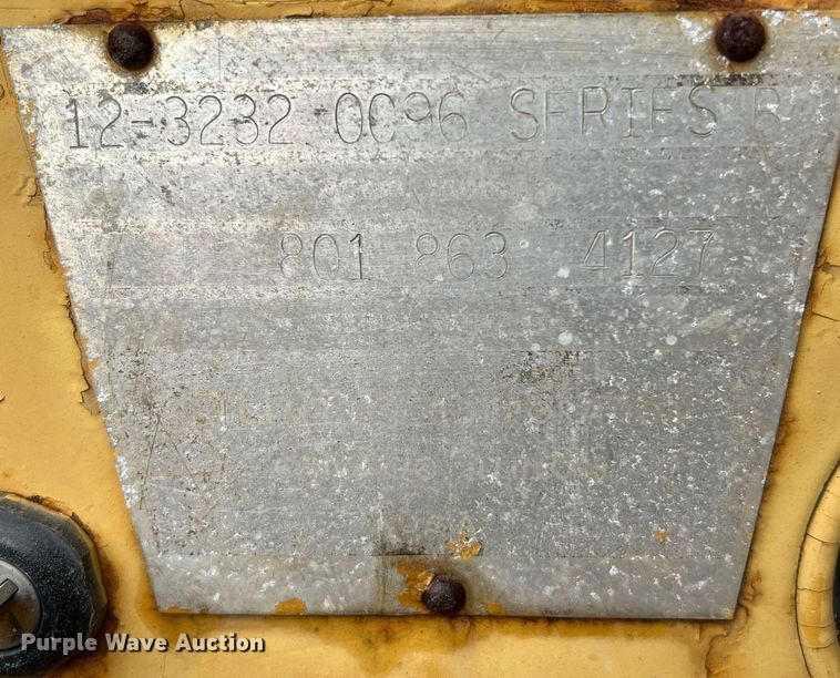 image for item LF9488 Oliver OC96  track loader