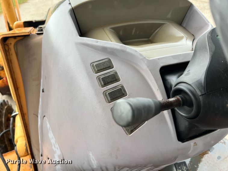 image for item LF9489 2004 Case 580M Series 2  backhoe