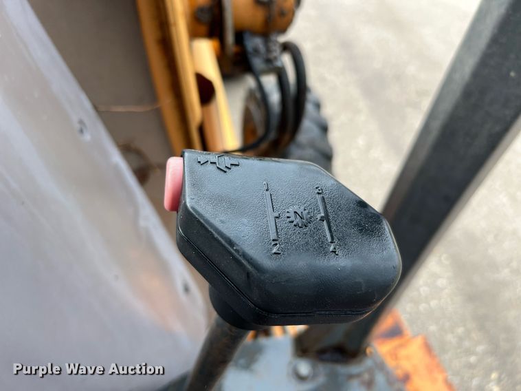 image for item LF9489 2004 Case 580M Series 2  backhoe