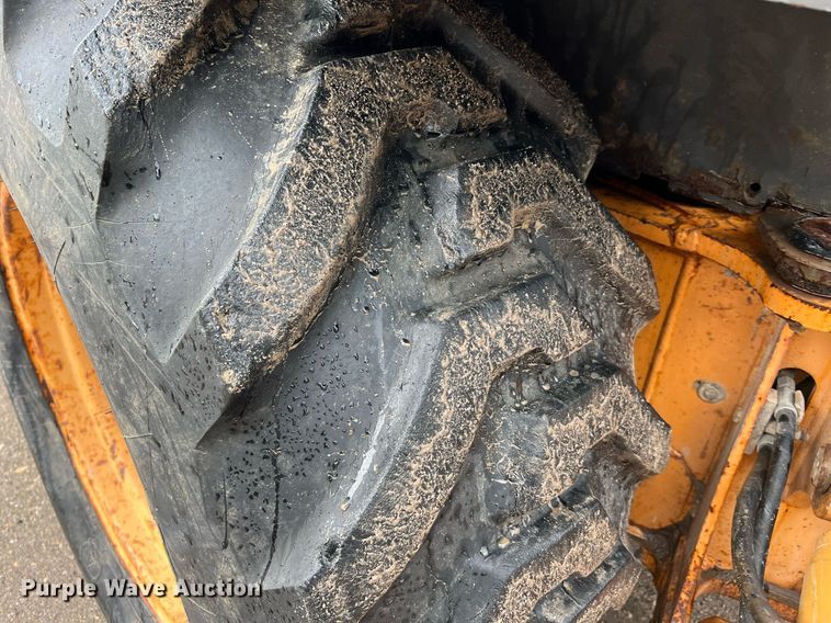 image for item LF9489 2004 Case 580M Series 2  backhoe