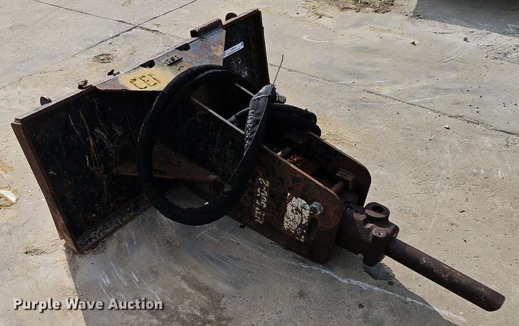 image for item LM9147 Huskie HH500-2  skid steer breaker