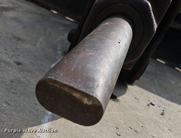 image for item LM9147 Huskie HH500-2  skid steer breaker