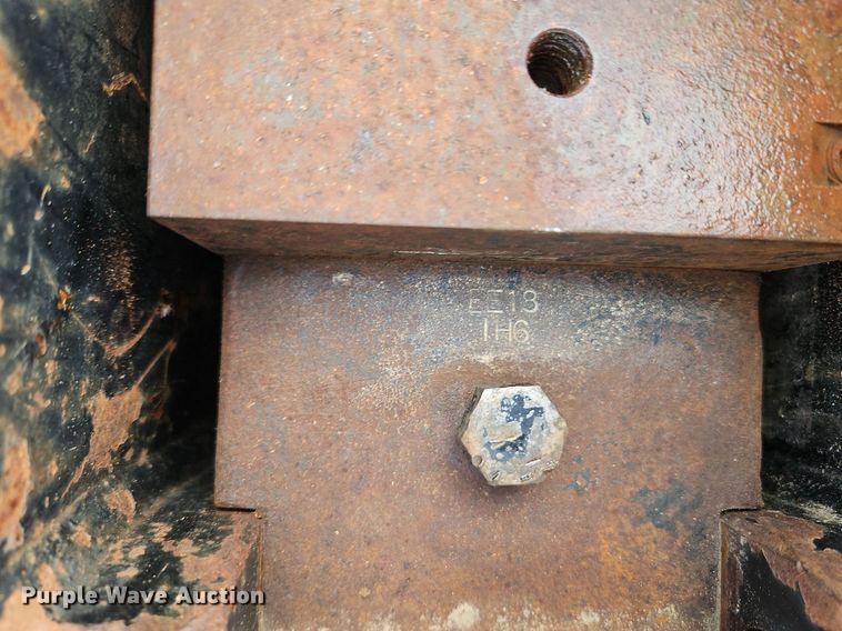 image for item LM9147 Huskie HH500-2  skid steer breaker