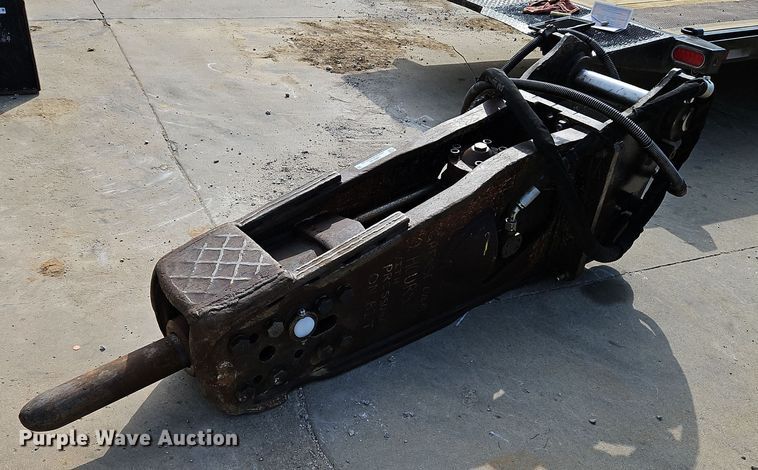 image for item LM9148 Caterpillar 100 Hammer  breaker