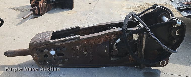 image for item LM9148 Caterpillar 100 Hammer  breaker