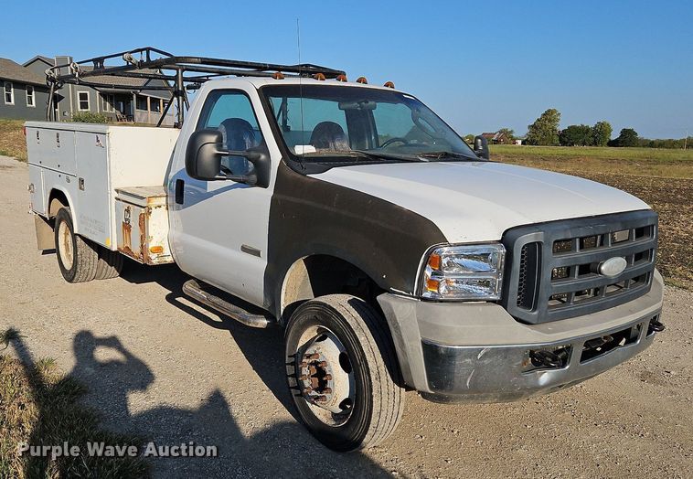 image for item LM9152 2006 Ford F550 Super Duty  utility/ service truck