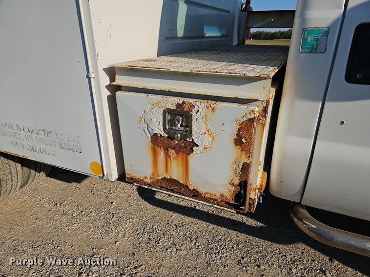 image for item LM9152 2006 Ford F550 Super Duty  utility/ service truck