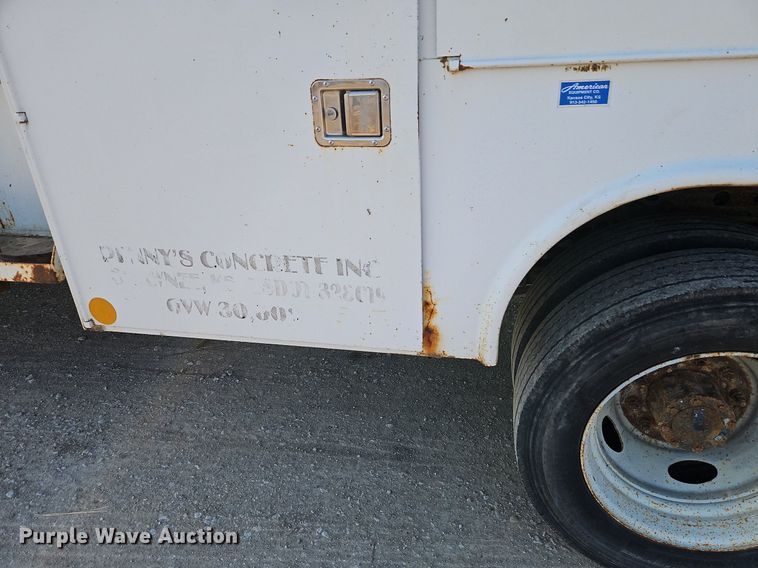 image for item LM9152 2006 Ford F550 Super Duty  utility/ service truck