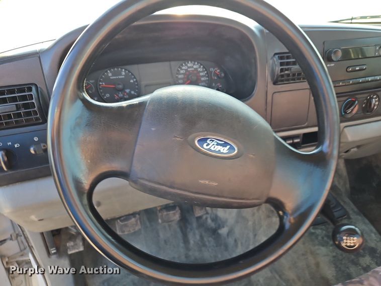 image for item LM9152 2006 Ford F550 Super Duty  utility/ service truck