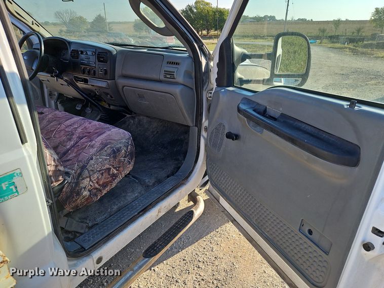 image for item LM9152 2006 Ford F550 Super Duty  utility/ service truck