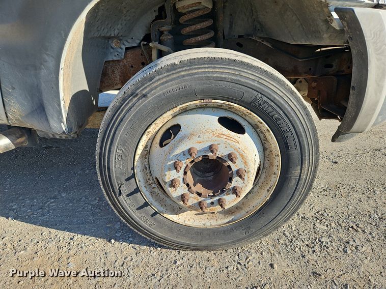 image for item LM9152 2006 Ford F550 Super Duty  utility/ service truck