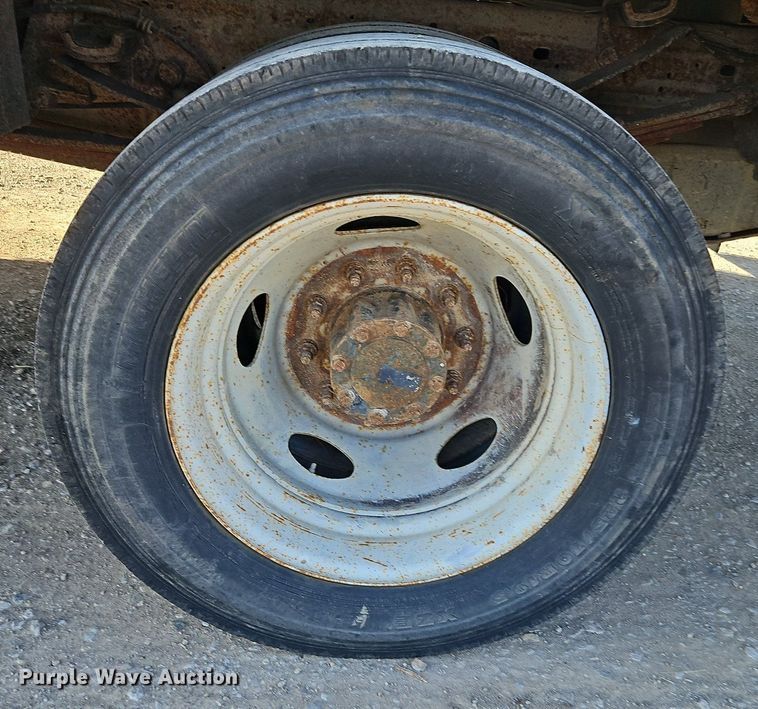 image for item LM9152 2006 Ford F550 Super Duty  utility/ service truck