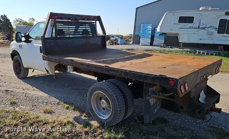 image for item LM9153 2003 Ford F450 Super Duty  dump flatbed truck