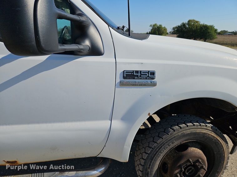 image for item LM9153 2003 Ford F450 Super Duty  dump flatbed truck