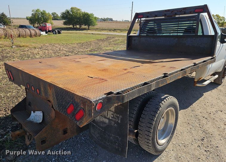 image for item LM9153 2003 Ford F450 Super Duty  dump flatbed truck