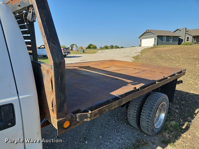 image for item LM9153 2003 Ford F450 Super Duty  dump flatbed truck