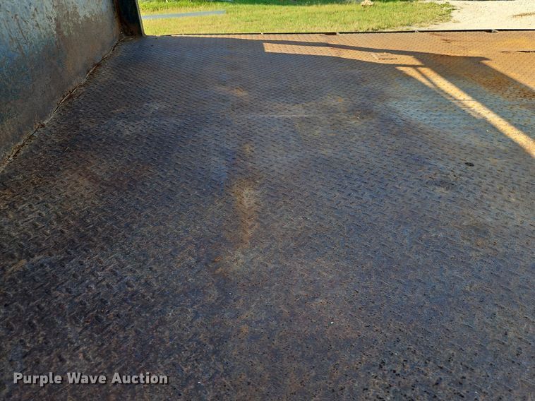 image for item LM9153 2003 Ford F450 Super Duty  dump flatbed truck