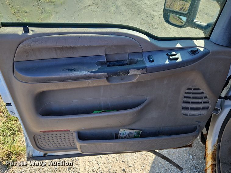 image for item LM9153 2003 Ford F450 Super Duty  dump flatbed truck