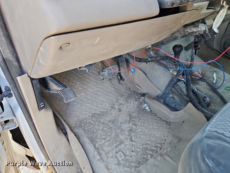 image for item LM9153 2003 Ford F450 Super Duty  dump flatbed truck