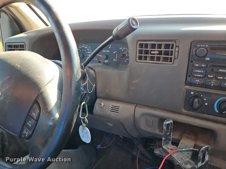 image for item LM9153 2003 Ford F450 Super Duty  dump flatbed truck