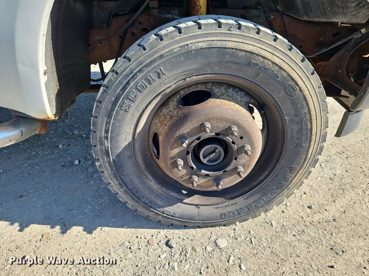 image for item LM9153 2003 Ford F450 Super Duty  dump flatbed truck