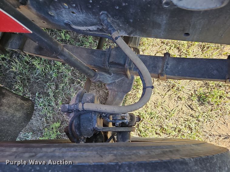 image for item LM9154 1999 International 4900  semi truck