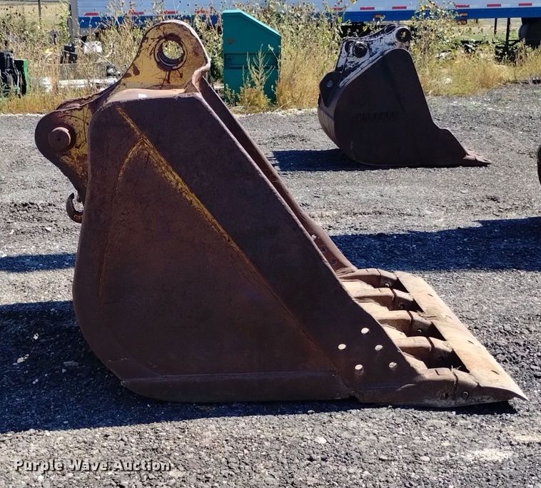 image for item LN9807 52" W bucket