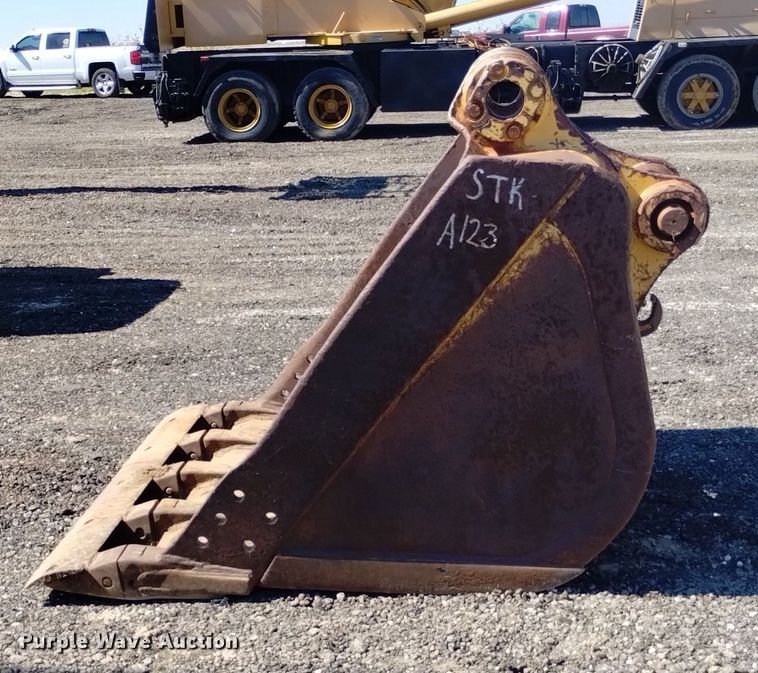 image for item LN9807 52" W bucket