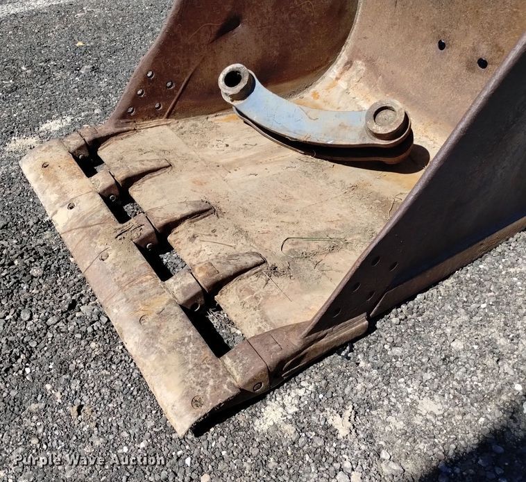 image for item LN9807 52" W bucket