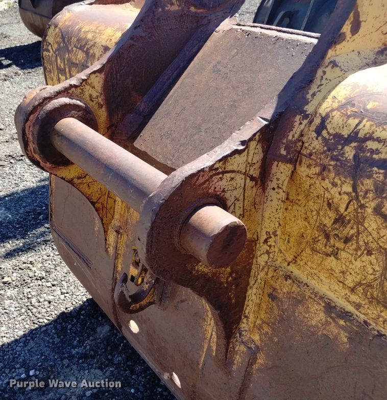 image for item LN9807 52" W bucket