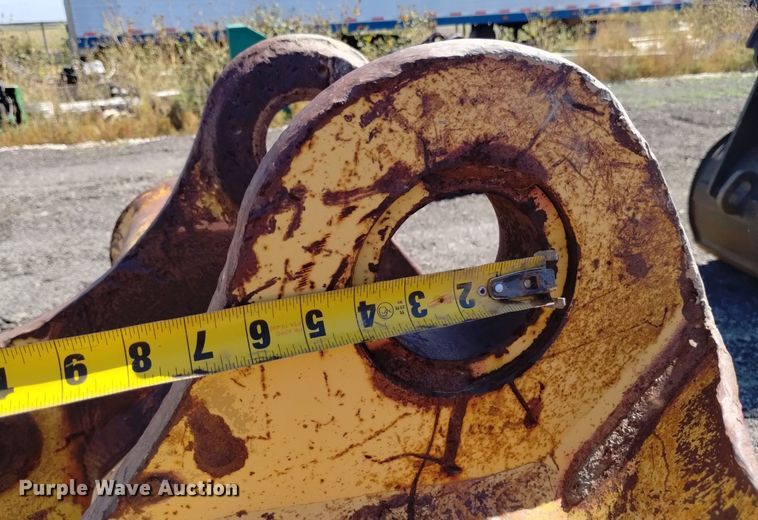 image for item LN9807 52" W bucket