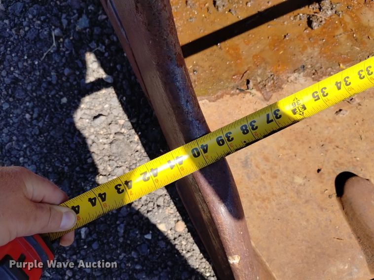 image for item LN9808 Entek  40" W bucket