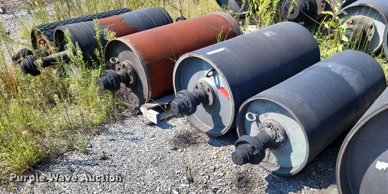 image for item LS9759 Approximately (6) 42" conveyor rollers