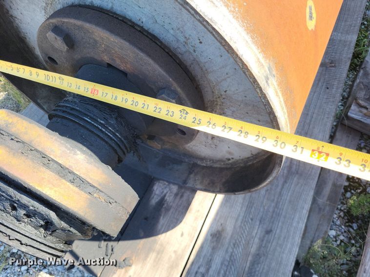 image for item LS9762 Approximately 5 conveyor rollers 