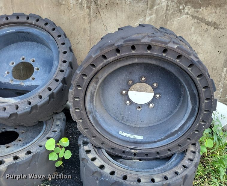 image for item LS9769 (5) skid steer tires