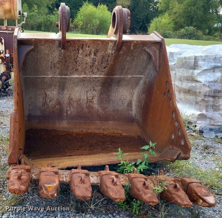 image for item LS9772 (2) excavator buckets