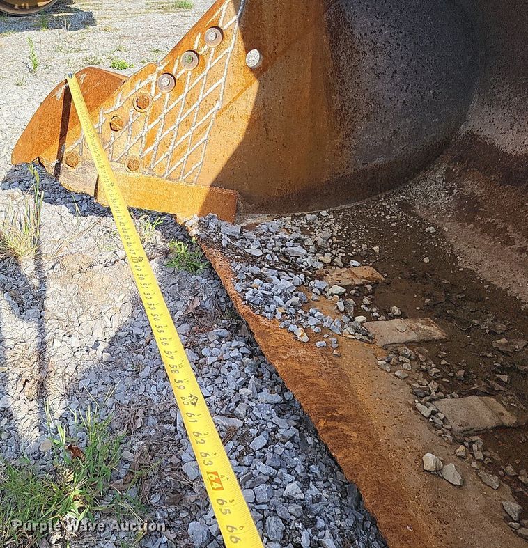 image for item LS9772 (2) excavator buckets