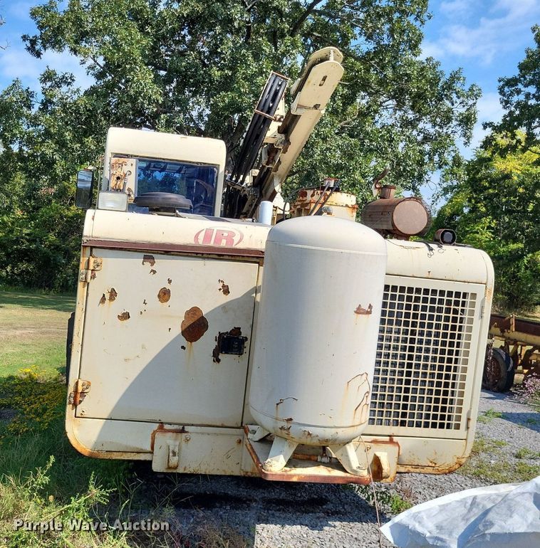 image for item LS9774 1998 Ingersoll Rand  ECM670 blasthole drill