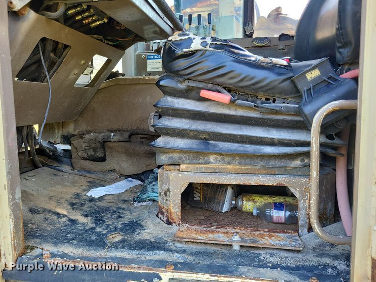 image for item LS9774 1998 Ingersoll Rand  ECM670 blasthole drill