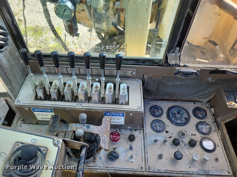 image for item LS9774 1998 Ingersoll Rand  ECM670 blasthole drill