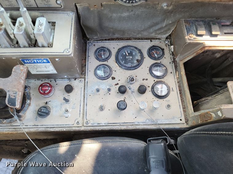 image for item LS9774 1998 Ingersoll Rand  ECM670 blasthole drill