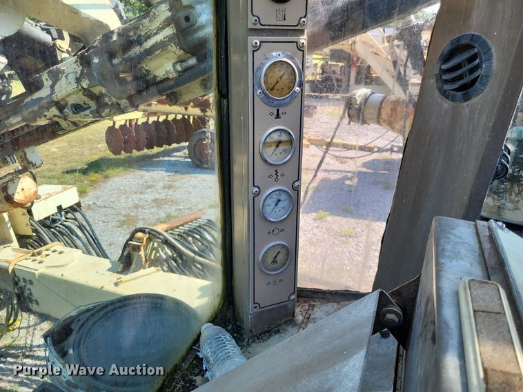 image for item LS9774 1998 Ingersoll Rand  ECM670 blasthole drill